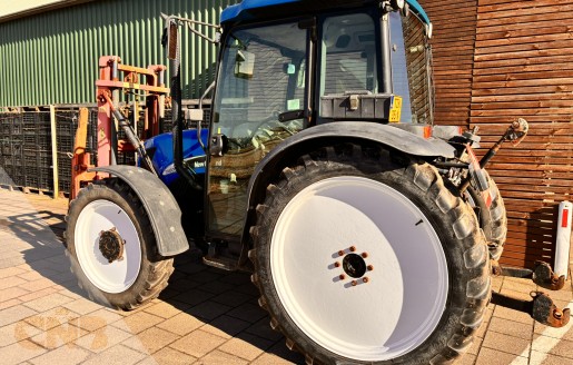 Foto van New Holland TN60DA